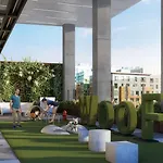 Stunning Apt With City Views