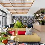 Apartment Luxury With Kitchen And Gym
