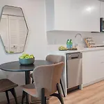 Luxury By Hyatus At Cambridge Aparthotel Boston
