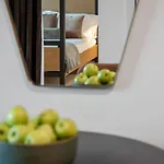 Luxury By Hyatus At Cambridge Aparthotel