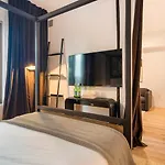 Luxury By Hyatus At Cambridge Aparthotel Boston