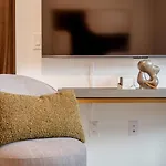 Luxury By Hyatus At Cambridge 4*