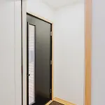 Luxury 3bd Short Walk To Airport Apartment