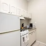 Cozy Studio Near Prudential Ctr