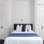 Stylish In Historic - Unit #204 Apartment