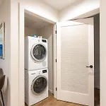 Exclusive 2Br Apt Downtown Seaport