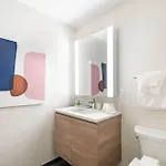 Exclusive 2br Downtown Seaport Apartment *