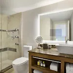 Doubletree By Hilton - Cambridge Hotel