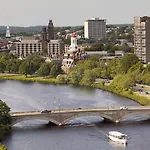 Doubletree Suites By Hilton Hotel Boston - Cambridge