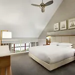 Doubletree By Hilton - Cambridge Hotel Boston