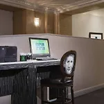 Courtyard By Marriott Downtown