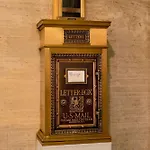 Courtyard By Marriott Boston Downtown