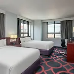 Courtyard By Marriott Downtown Hotel