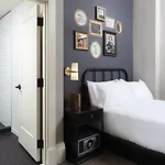 Copley Square Hotel, A Found Hotel