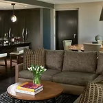 Revere Common 4*