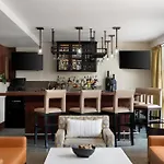 Doubletree By Hilton Bayside Hotel 3*