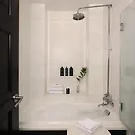 Fifteen Beacon Hotel