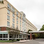 Doubletree By Hilton Bayside Hotel