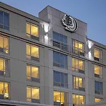 Doubletree By Hilton Bayside Boston