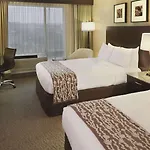 Doubletree By Hilton Bayside