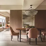 The Ritz-carlton,