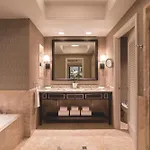 The Ritz-carlton, Hotel