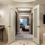 The Ritz-carlton,