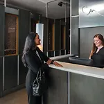 Charlesmark Hotel