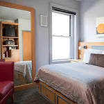 Charlesmark 3* Boston