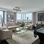 Aka Common Hotel 4*