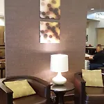 Hotel Hampton & Crosstown Center 3*