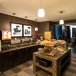 Hampton & Crosstown Center 3* Boston