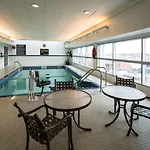 Hotel Hampton & Crosstown Center 3*