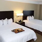 Hampton Inn & Suites Boston Crosstown Center