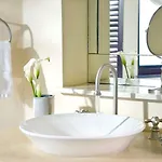 Clarendon Square 4* Boston