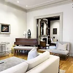 Bed & Breakfast Clarendon Square 4*