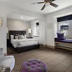 Bed & Breakfast Clarendon Square Boston