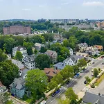 Charming 1Br Apt In Boston With Free Parking