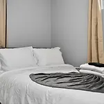 Apartment Vintage 2br In With Free Parking *