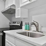 Vintage 2br In With Free Parking * Boston