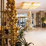 Intercontinental By Ihg Hotel 5*
