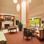 Hilton Garden Inn Boston Logan Airport