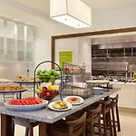 Hilton Garden Logan Airport Boston