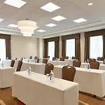 Hotel Hilton Garden Logan Airport 3*