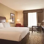 Hilton Garden Logan Airport 3*
