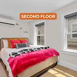3br3bth Entire House Steps To Downtown & Td Garden Holiday home Boston