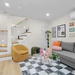 3br3bth Entire House Steps To Downtown & Td Garden Holiday home