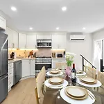 3br3bth Entire House Steps To Downtown & Td Garden Boston