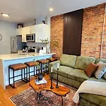 Upscale Two Level By Seaport And Convention Centre Bcec