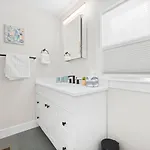 Luxury 3br 2ba Near Harvard With Free Parking Apartment
